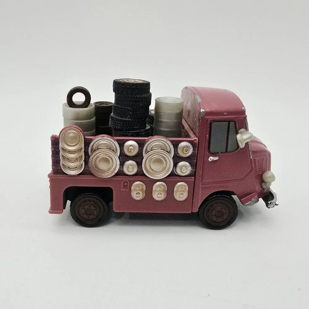 Disney Pixar Cars Diecast Alexis Wheelson
